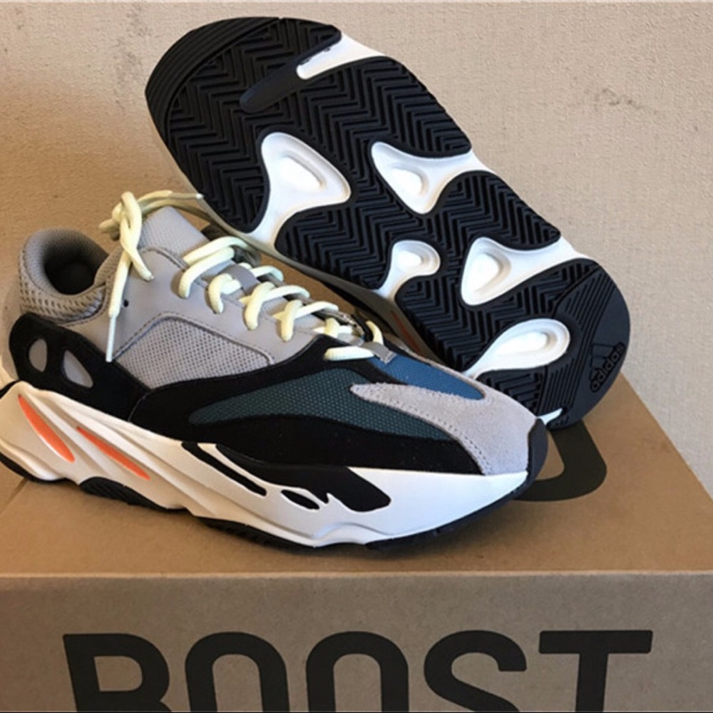 Yeezy 700